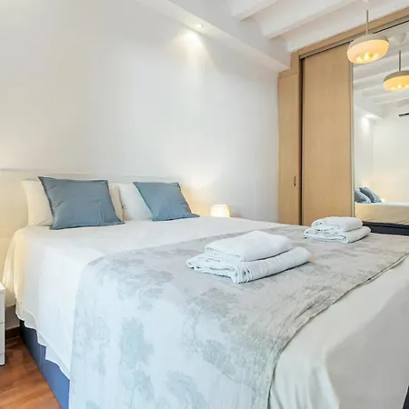 Fridays Flats Charming In Clot Barcelona